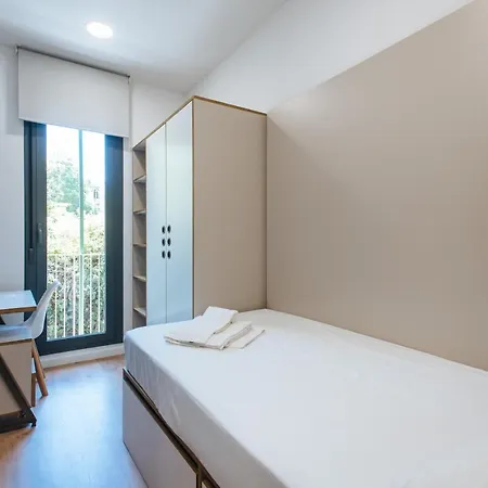 Xior Student Housing アパート セビリア